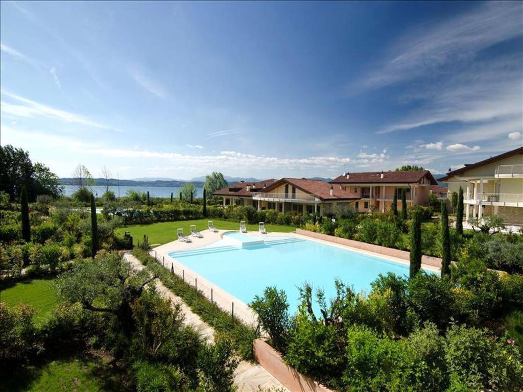 Resort Caesar C4 Sirmione - Gardagate Exteriör bild