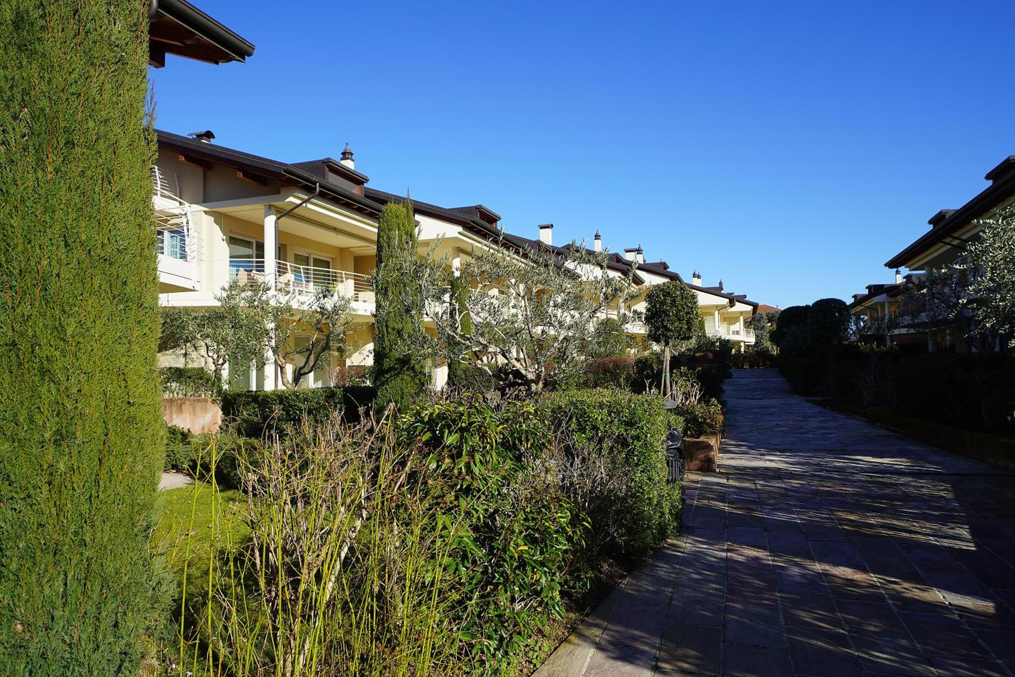 Resort Caesar C4 Sirmione - Gardagate Exteriör bild