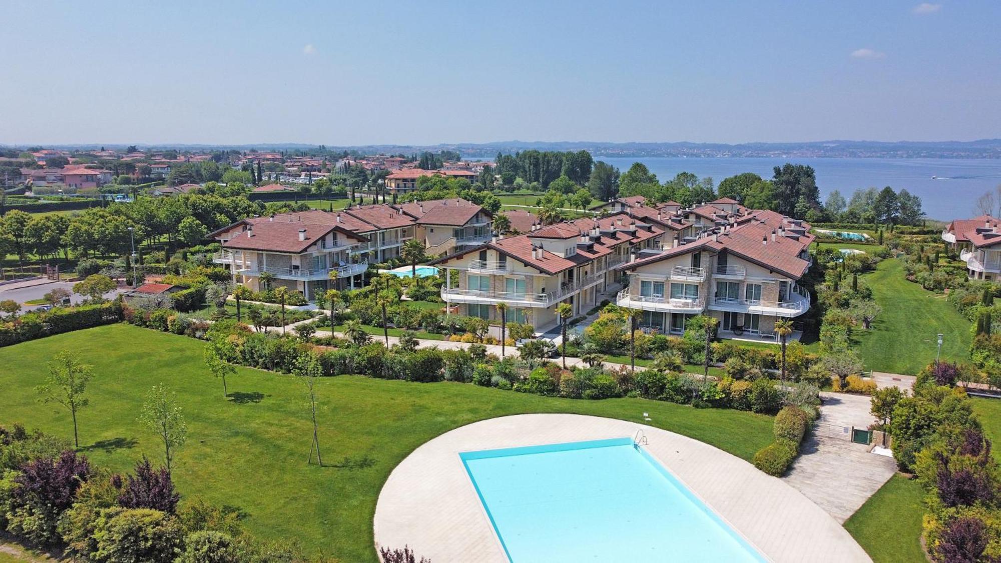 Resort Caesar C4 Sirmione - Gardagate Exteriör bild