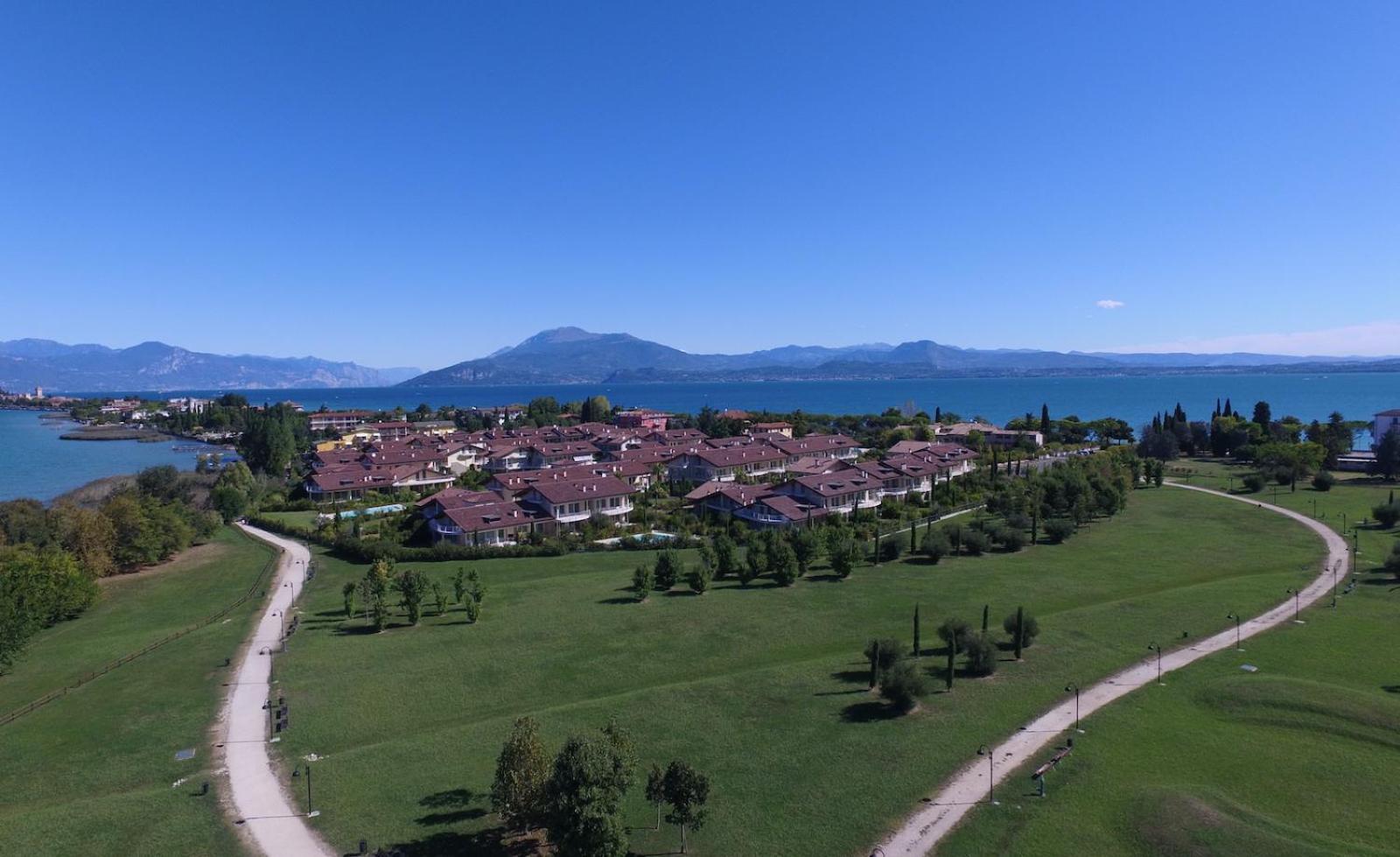 Resort Caesar C4 Sirmione - Gardagate Exteriör bild